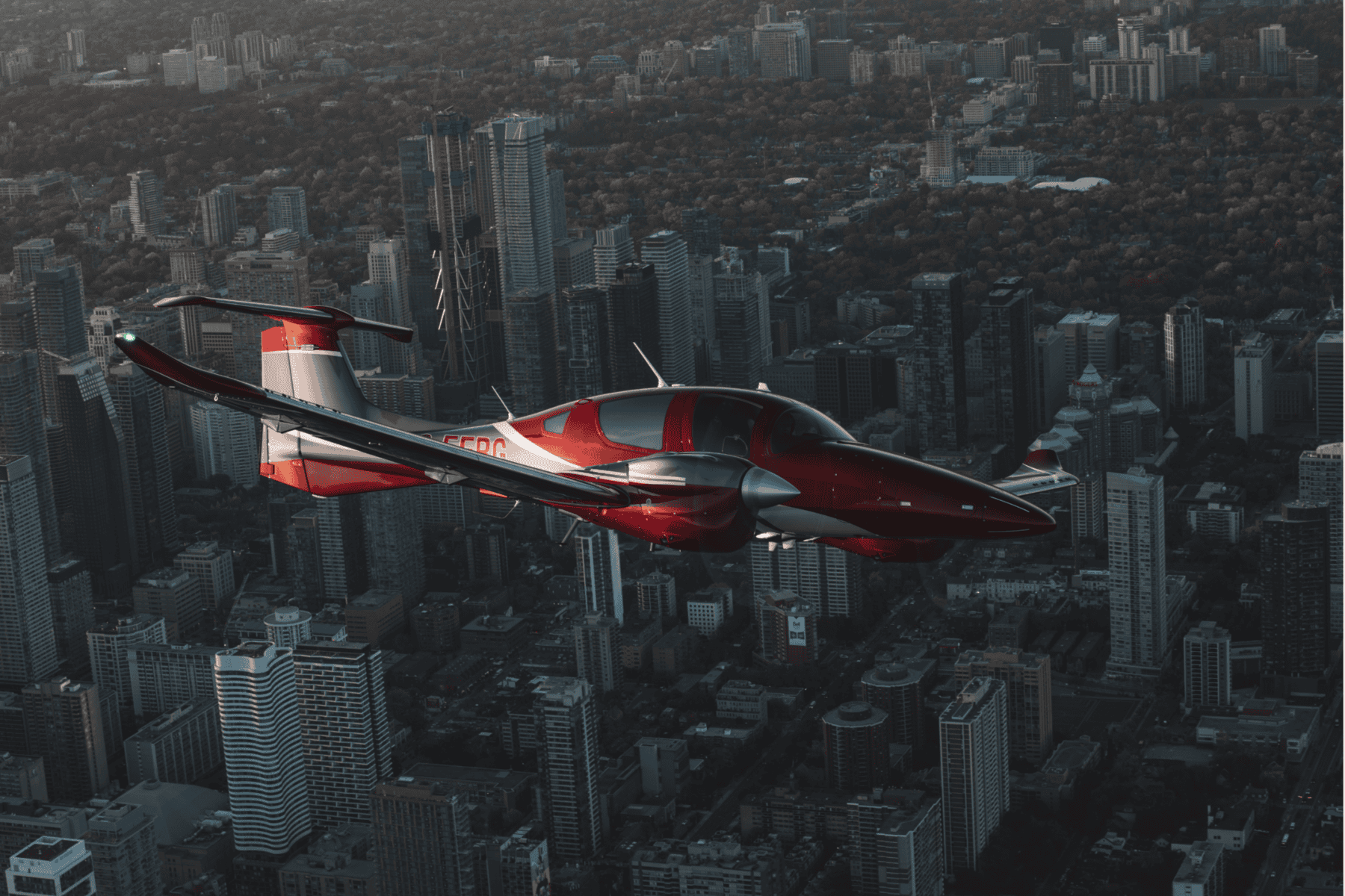 4 diamond da2 flying 1200x800 aviation unlimited