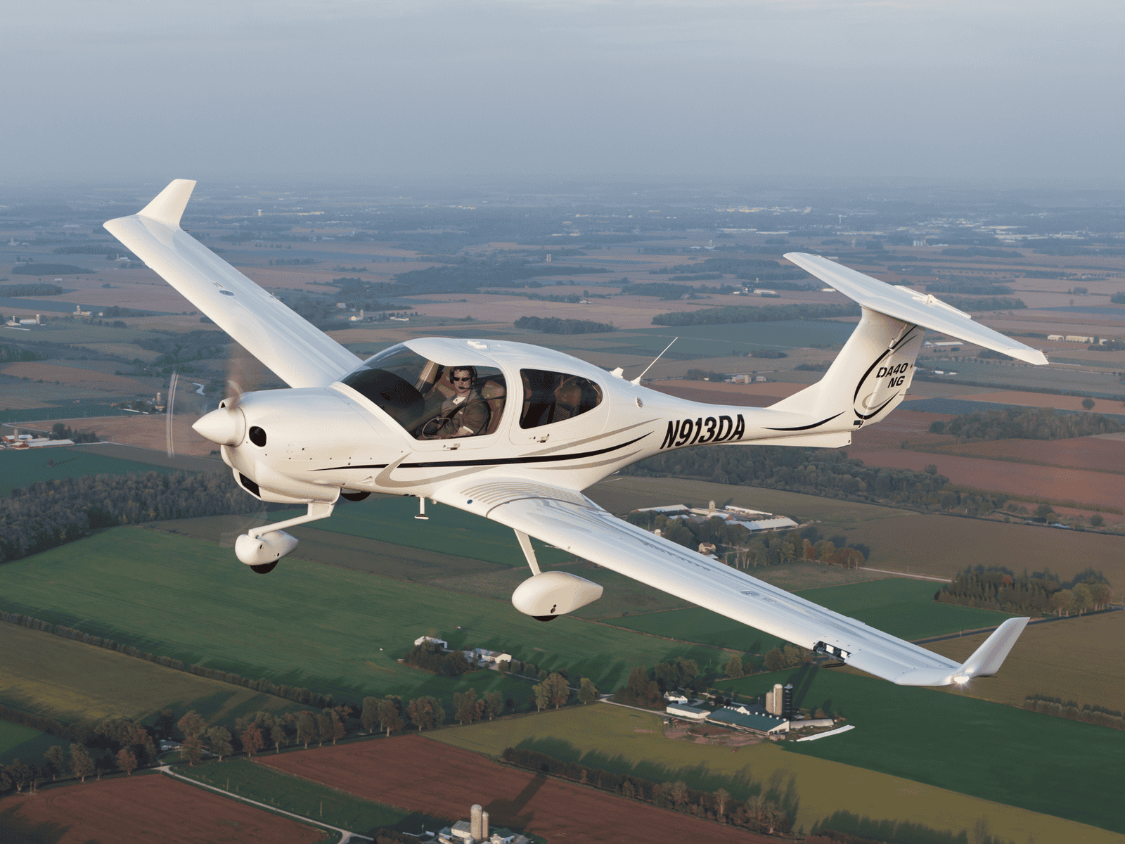 2026 DIAMOND DA40 NG